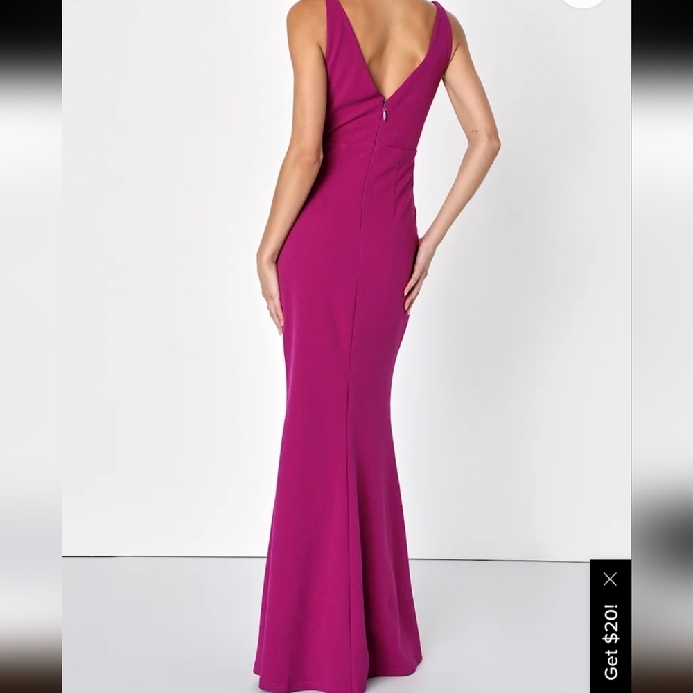 Lulu's,Melora Elegant Magenta Evening Gown, Size M - Picture 3 of 6